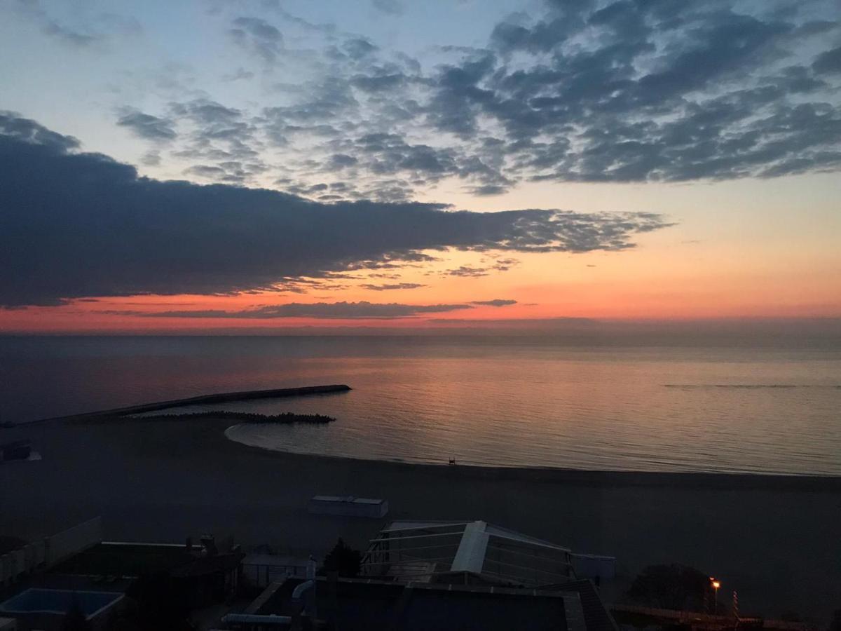 Faleza Nord Sea View Apartment Constanţa Exteriör bild